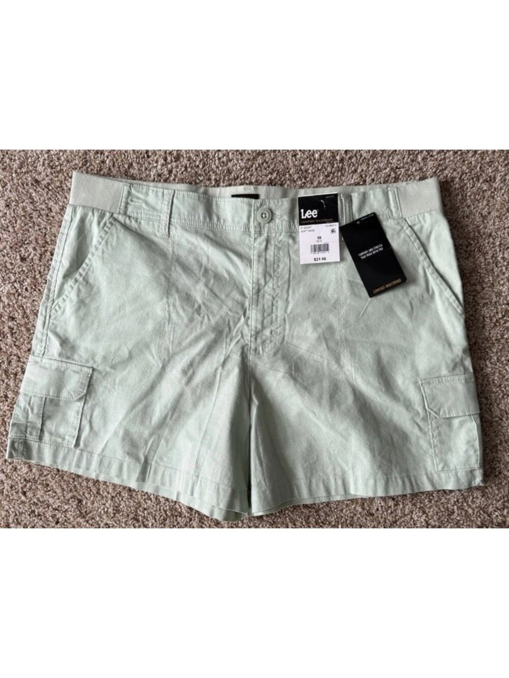 Lee Womens Shorts Size 18 Soft Sage Green Cargo Comfort Waistband Stretch NEW